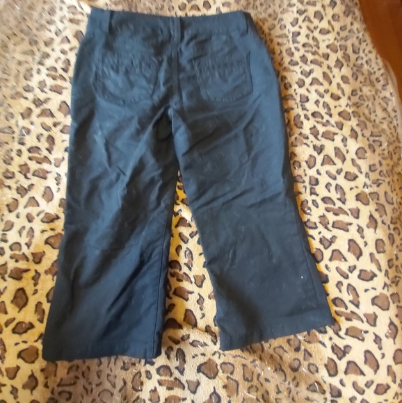 2/$20 Casual Capris - Picture 2 of 3